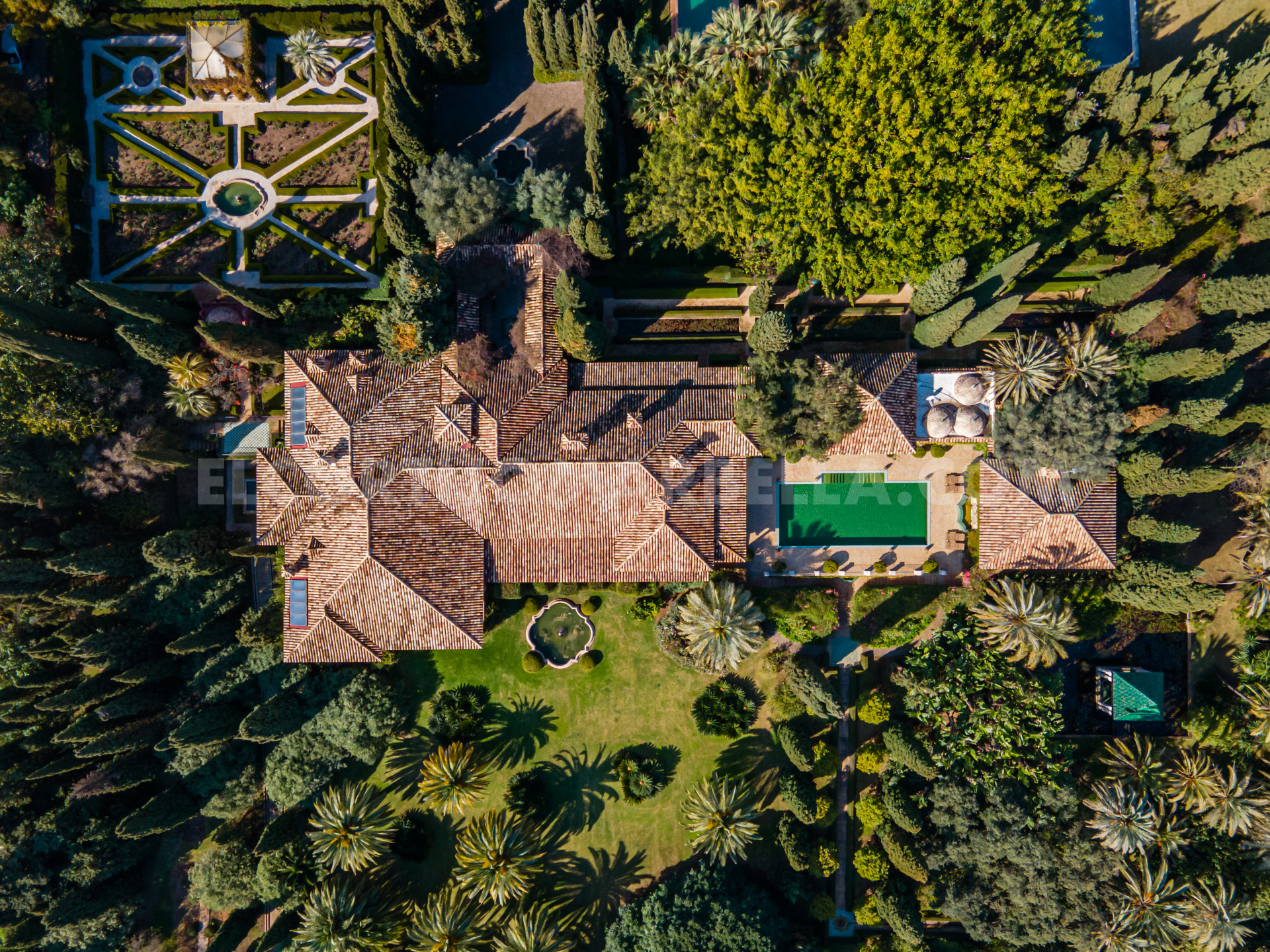 EL CORTIJO