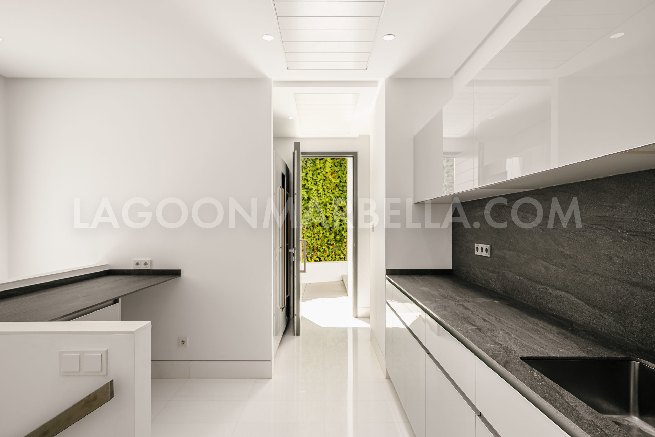 Villa Lagoon