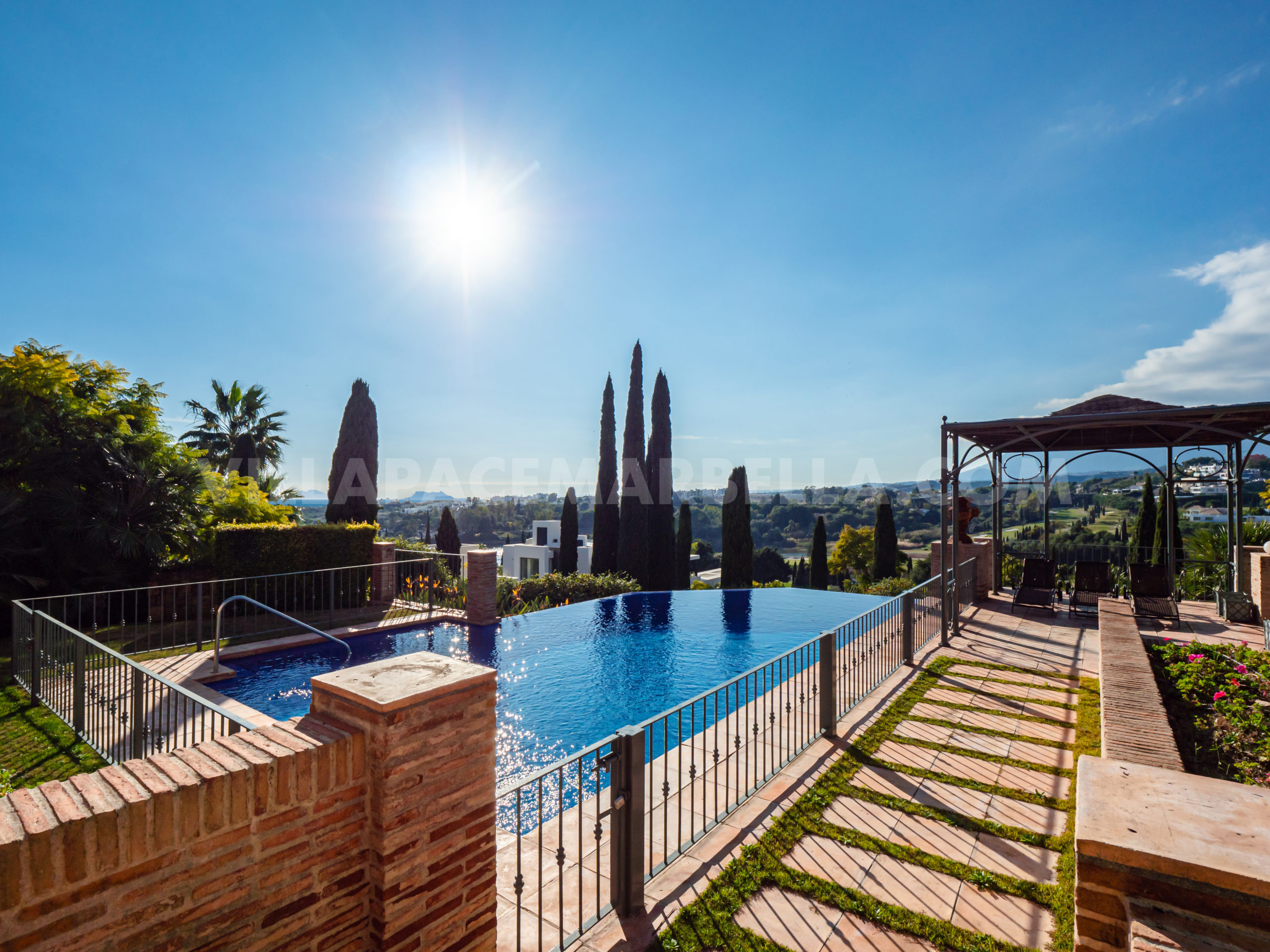 Villa Pace