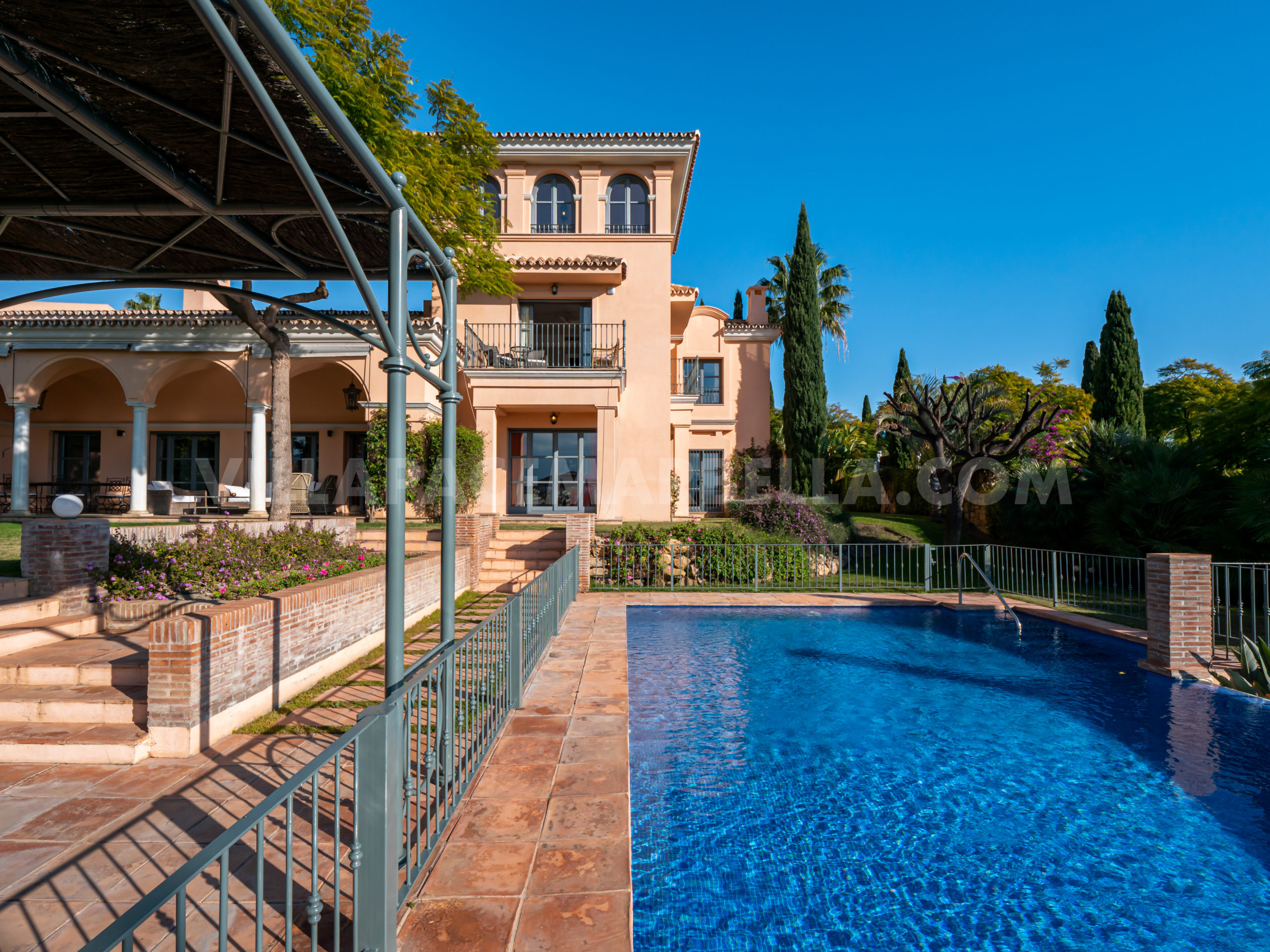 Villa Pace