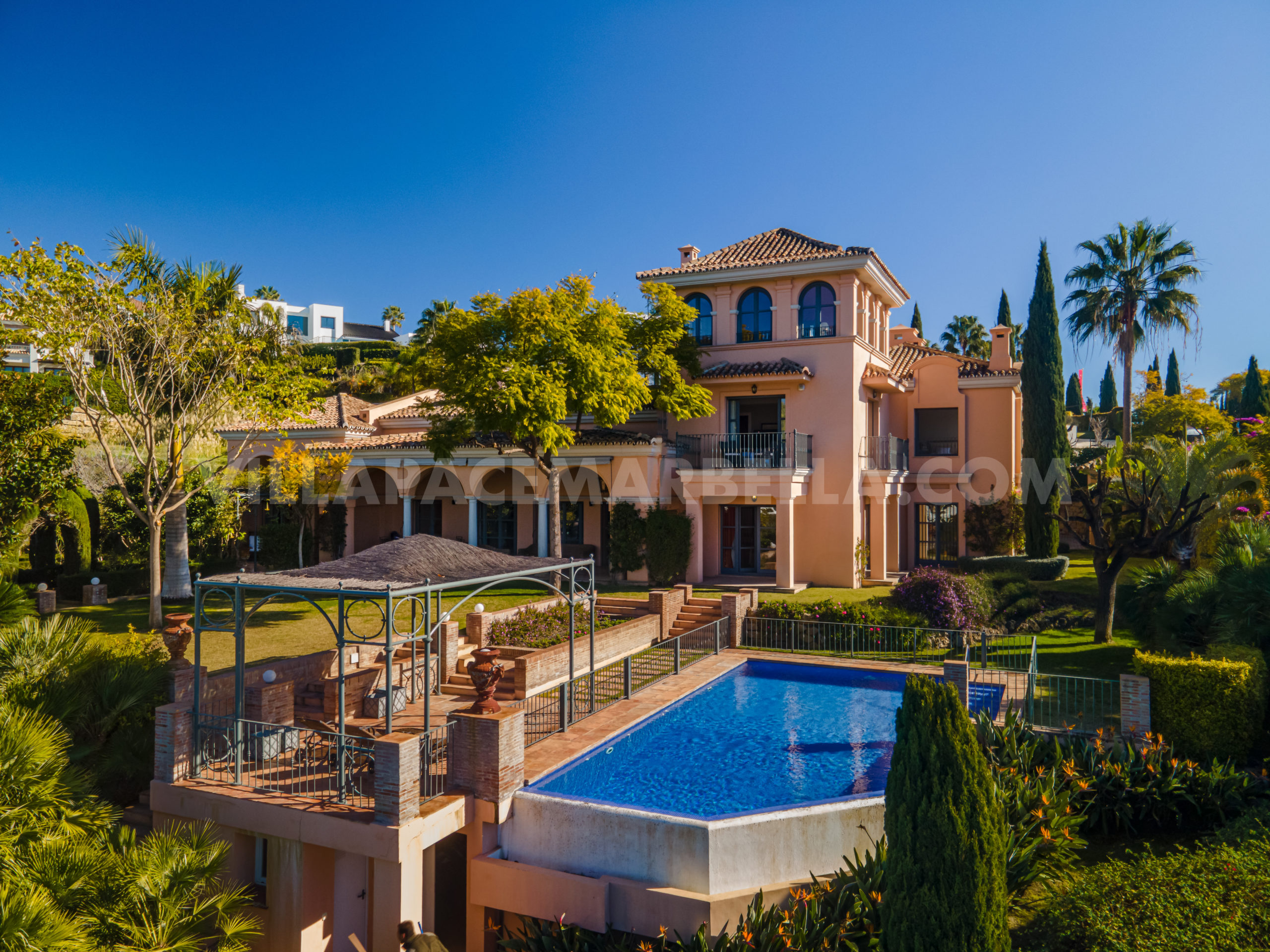 Villa Pace