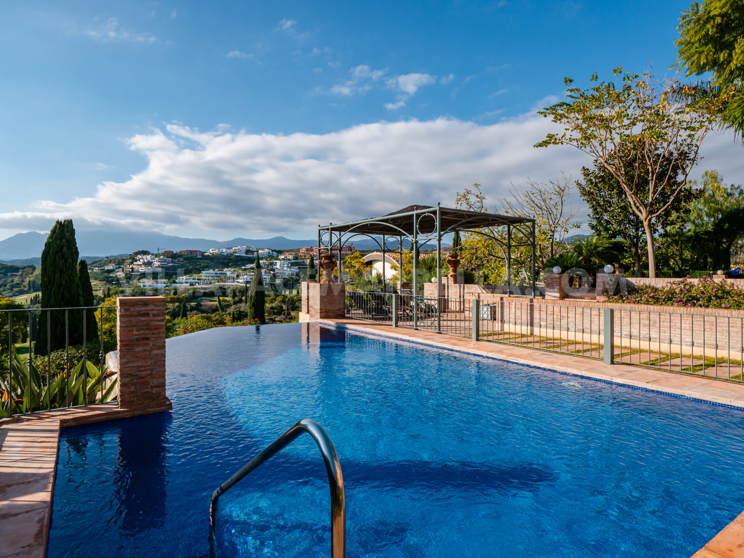 Villa Pace