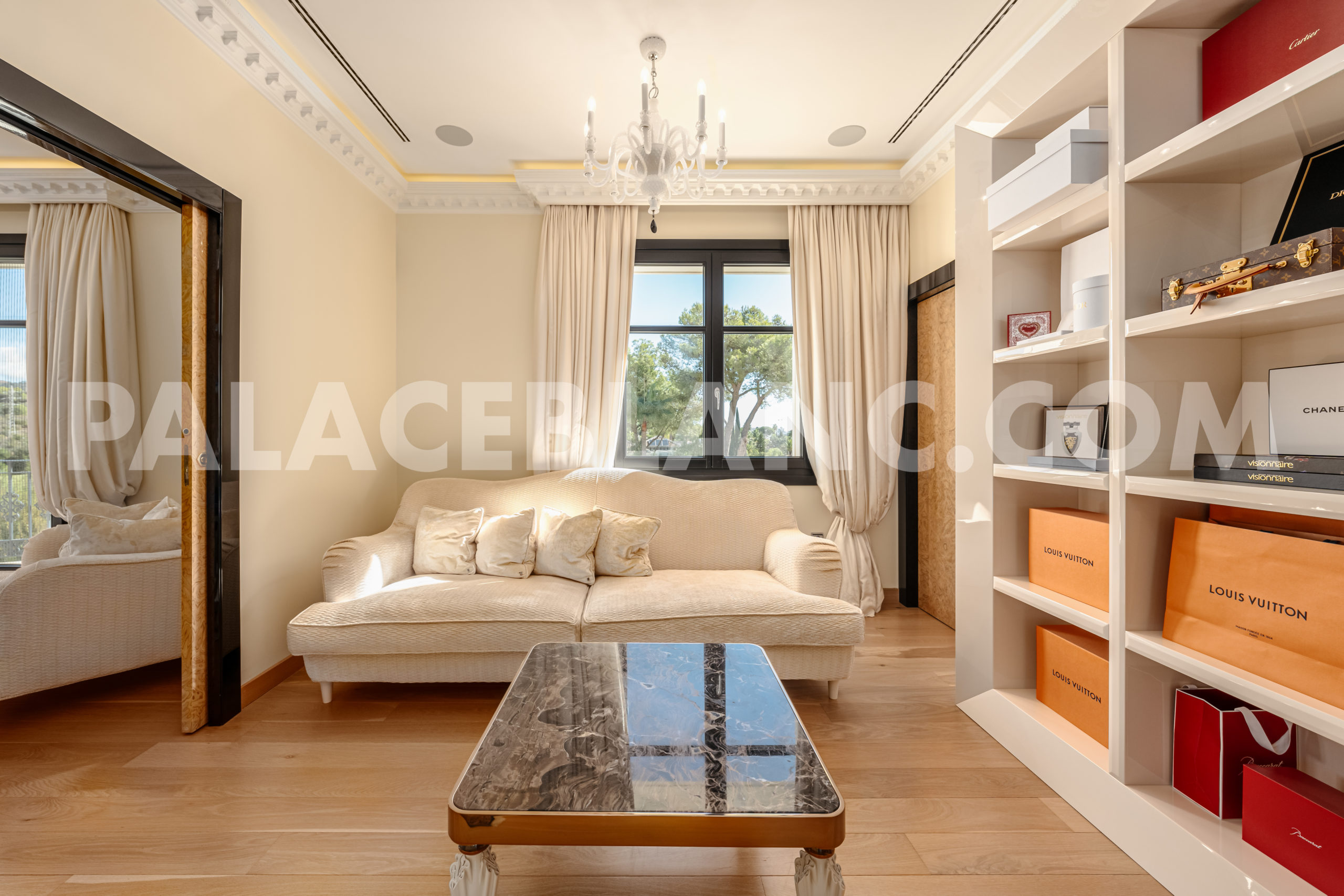 Palace Blanc