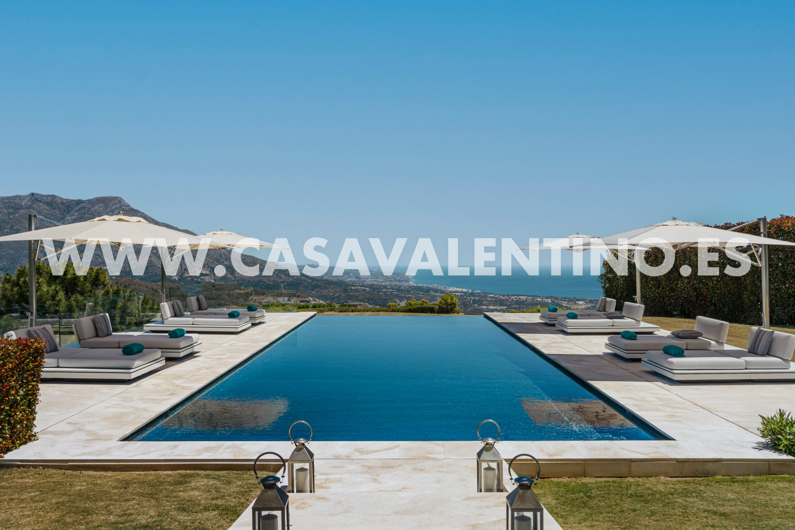 CASA VALENTINO