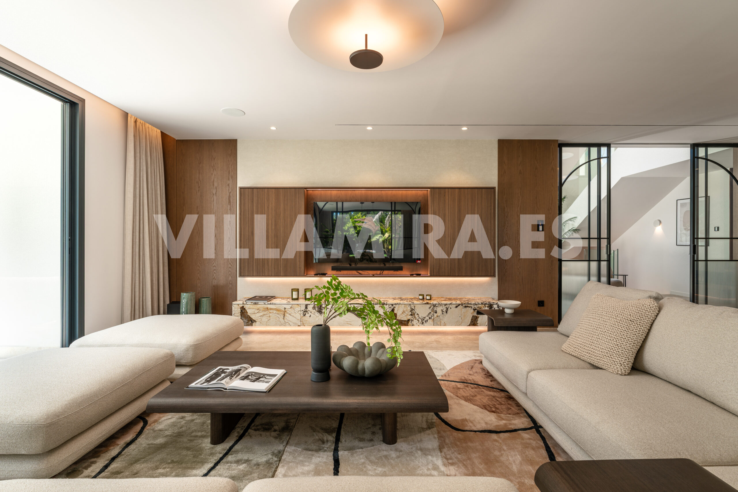 Villa Mira