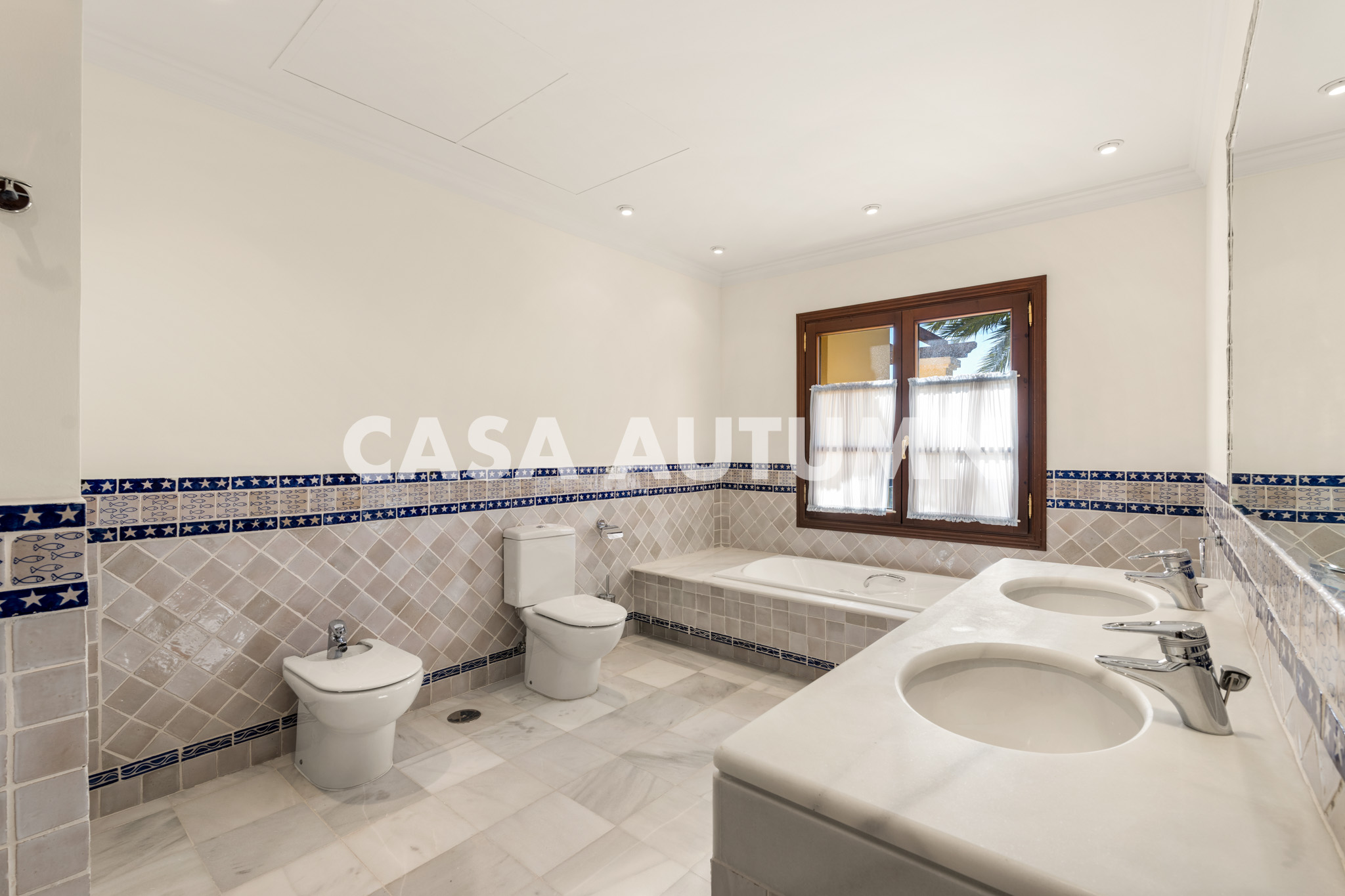 Casa Autumn