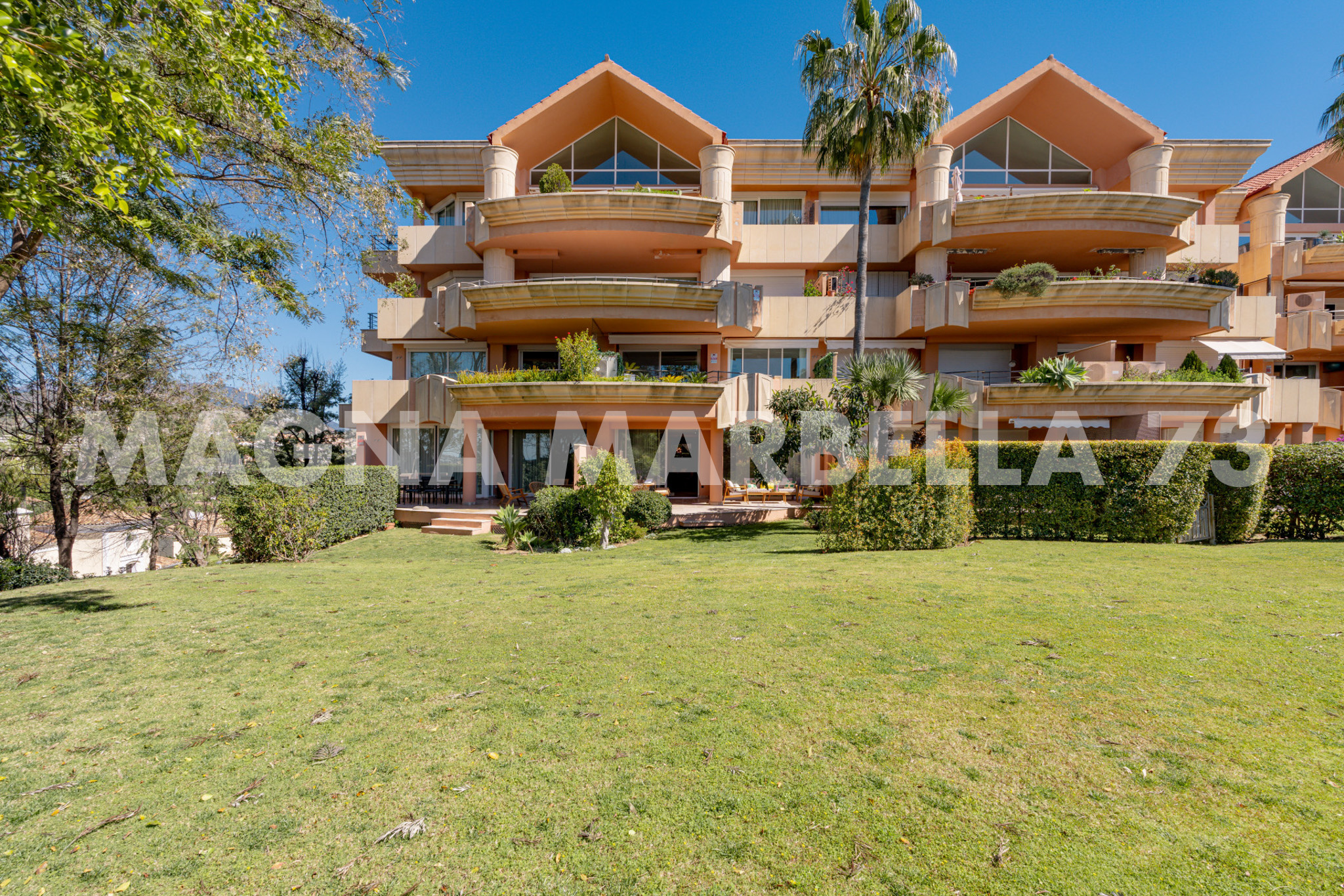 Magna Marbella 73
