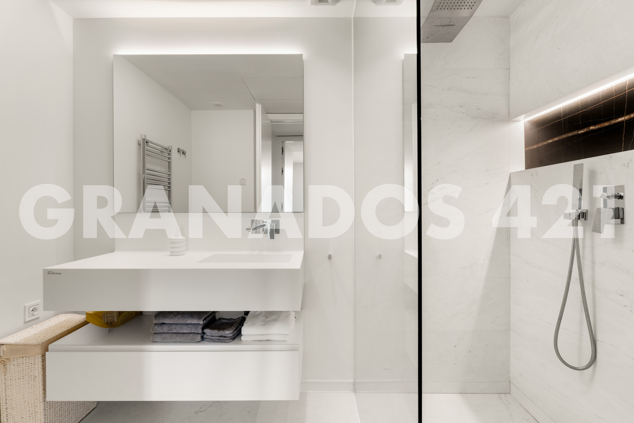 Granados 421